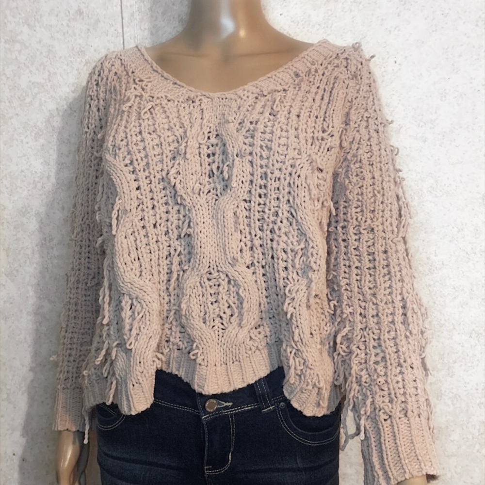 ZAFUL DISTRESSED PALE PINK SWEATER